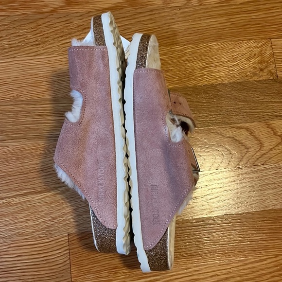 Birkenstock Arizona Shearling Suede Leather Size 8 Light Rose NWT - Picture 5 of 13